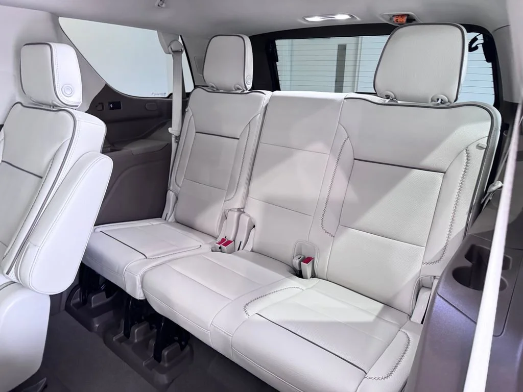 2024 GMC Yukon Denali - Photo 12