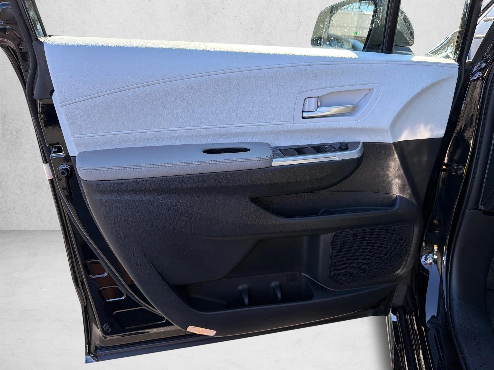 New 2026 Midnight Black Metallic Toyota XLE image 10