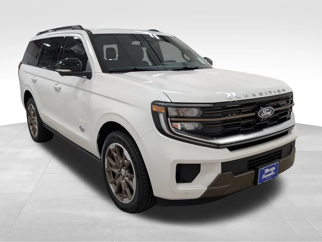 New 2027 Star White Metallic Tri-Coat Ford King Ranch® image 21