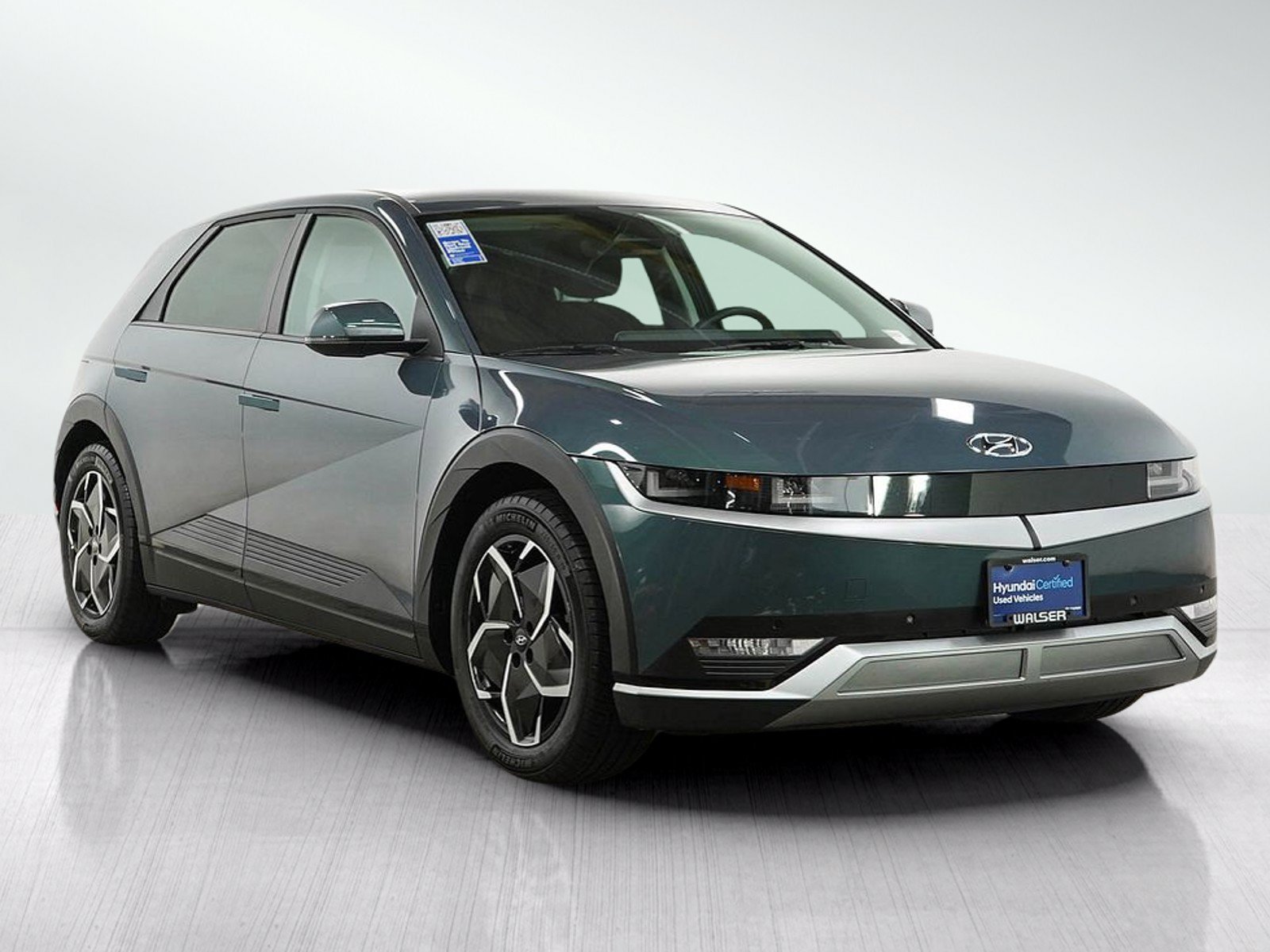 Used 2024 Digital Teal Hyundai SEL AWD image 7