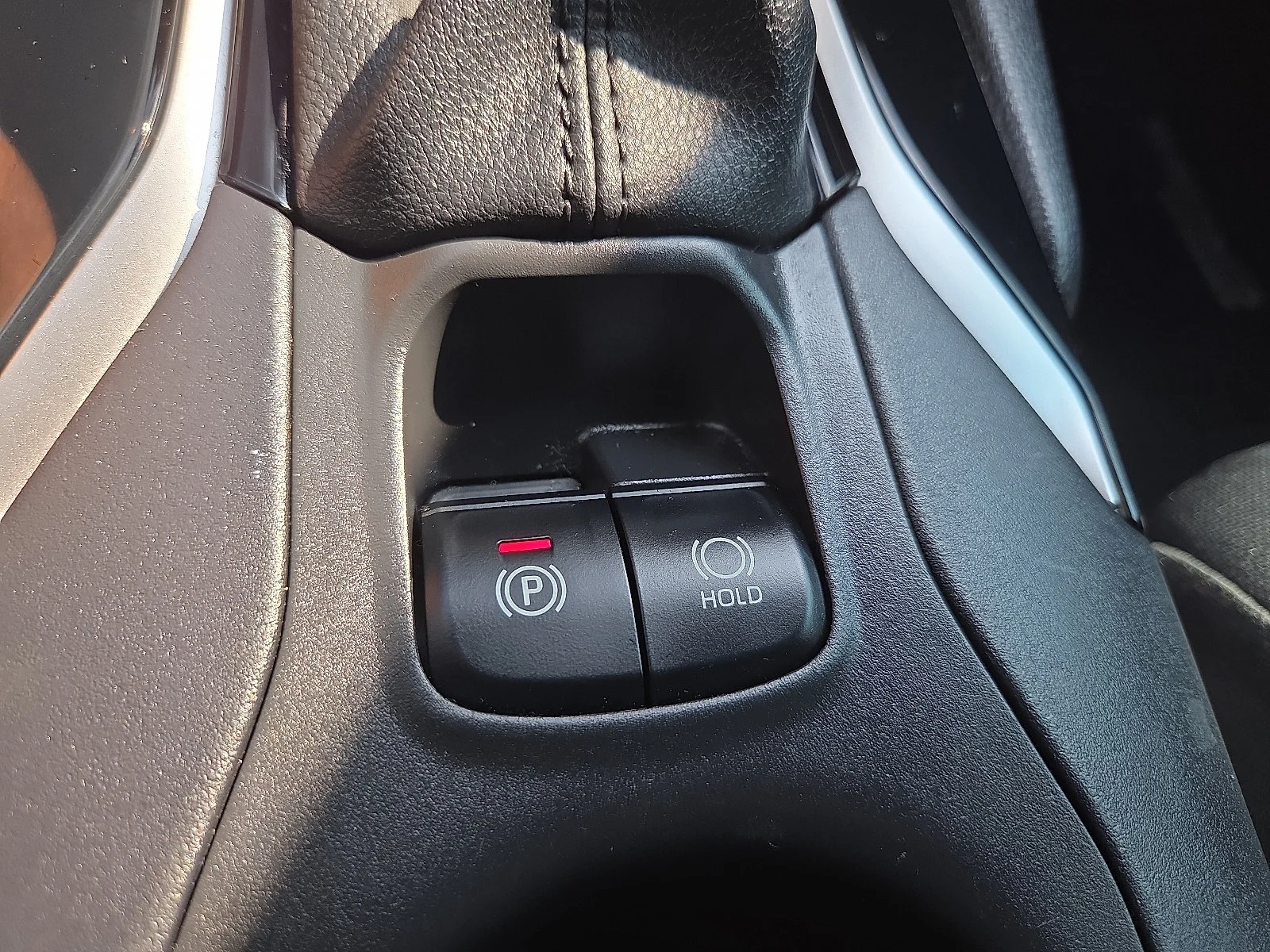 Used 2024 Celestite Toyota LE image 21