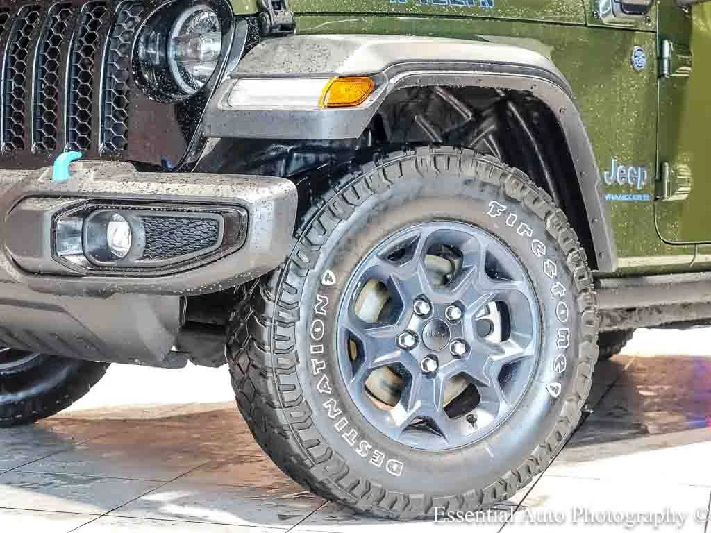 Used 2023 Green Jeep 4x4 image 4