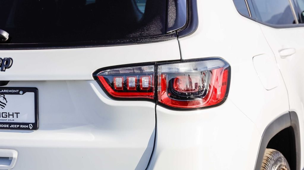 New 2026 Bright White Clearcoat Jeep Limited image 10