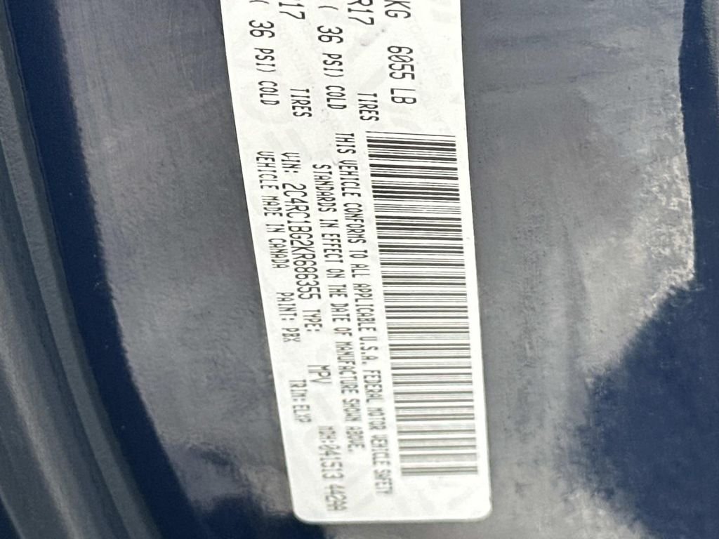 Used 2019 Blue Pearl Chrysler Touring L image 30