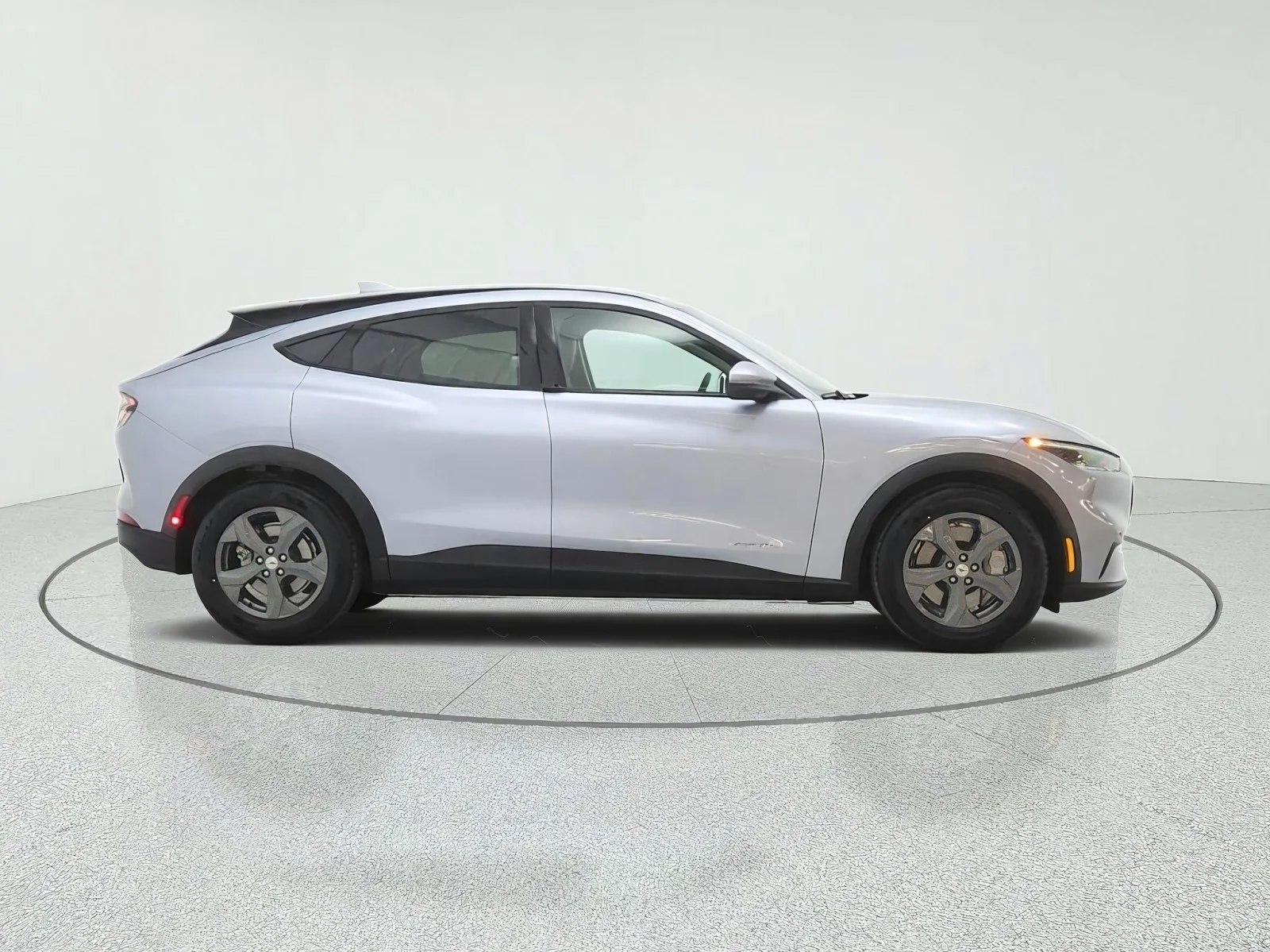 Used 2022 Iced Blue Silver Metallic Ford Select RWD image 4