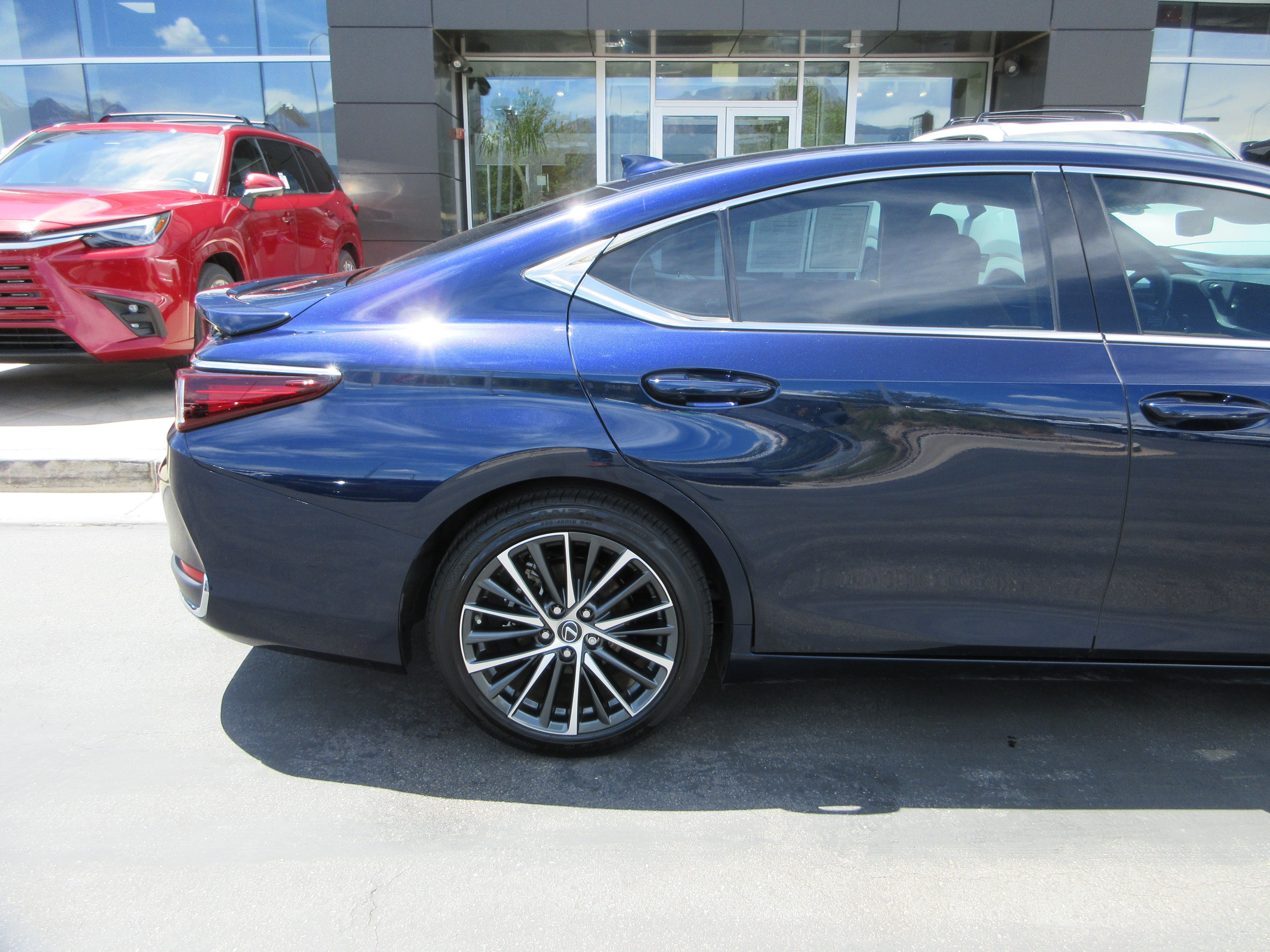Used 2025 Nightfall Mica Lexus 300h image 10