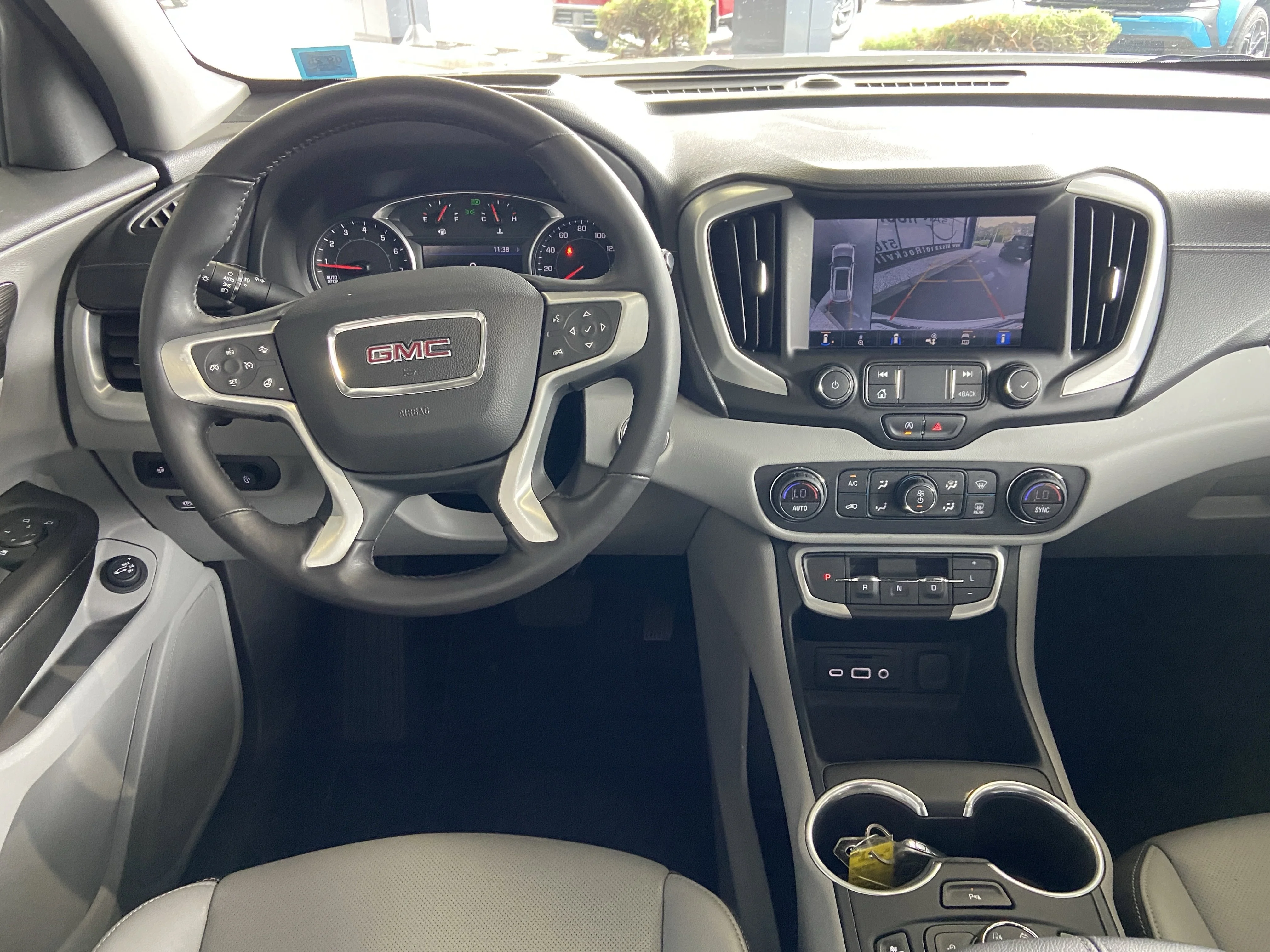 2022 GMC Terrain SLT - Photo 11