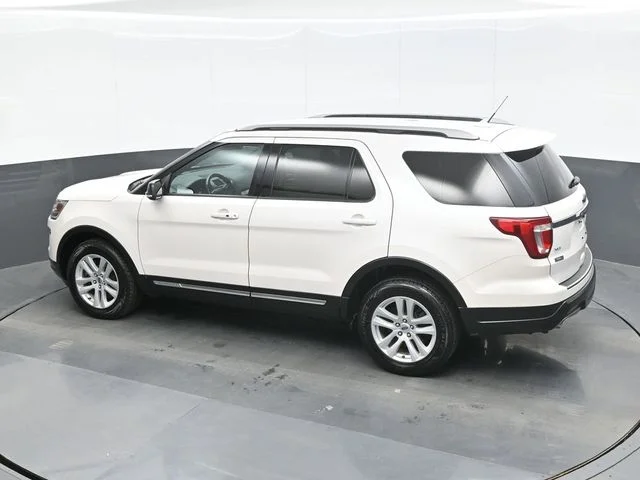 Used 2018 White Ford XLT image 11