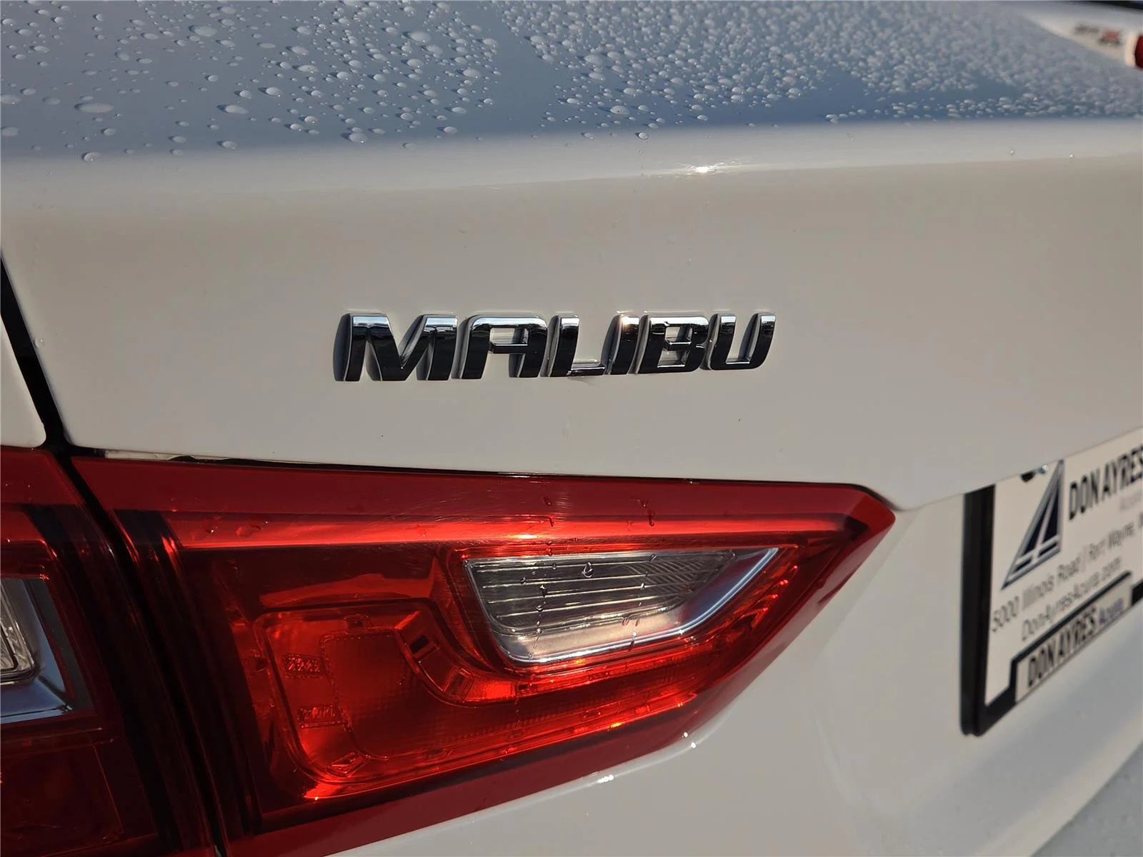 Used 2024 Summit White Chevrolet LT image 29