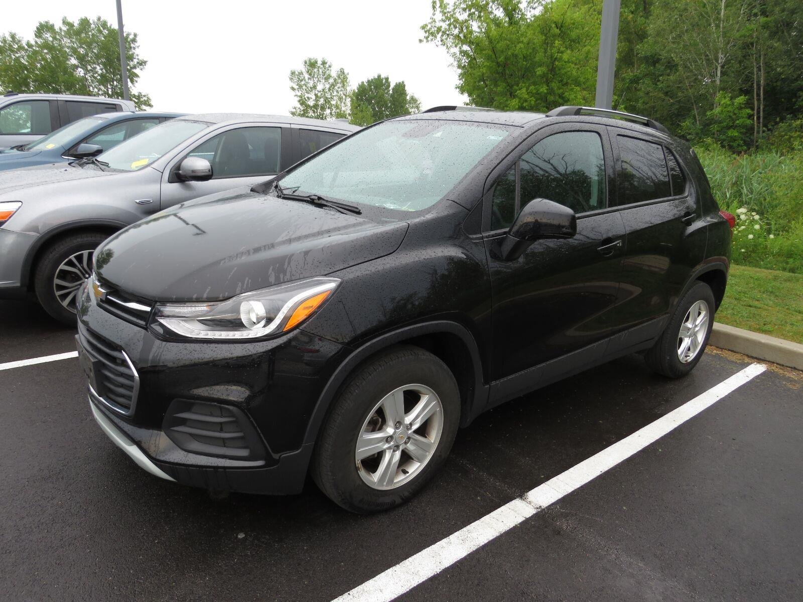 Used 2022 Mosaic Black Metallic Chevrolet LT image 8