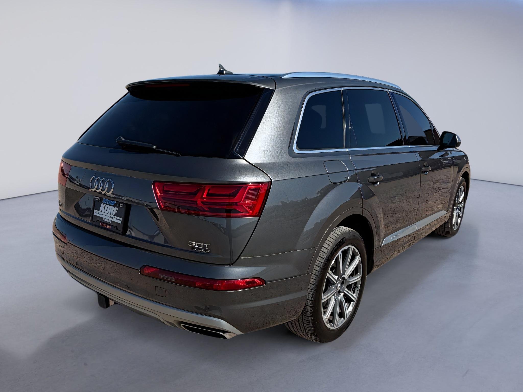 Used 2018 Samurai Gray Metallic Audi Premium Plus image 5