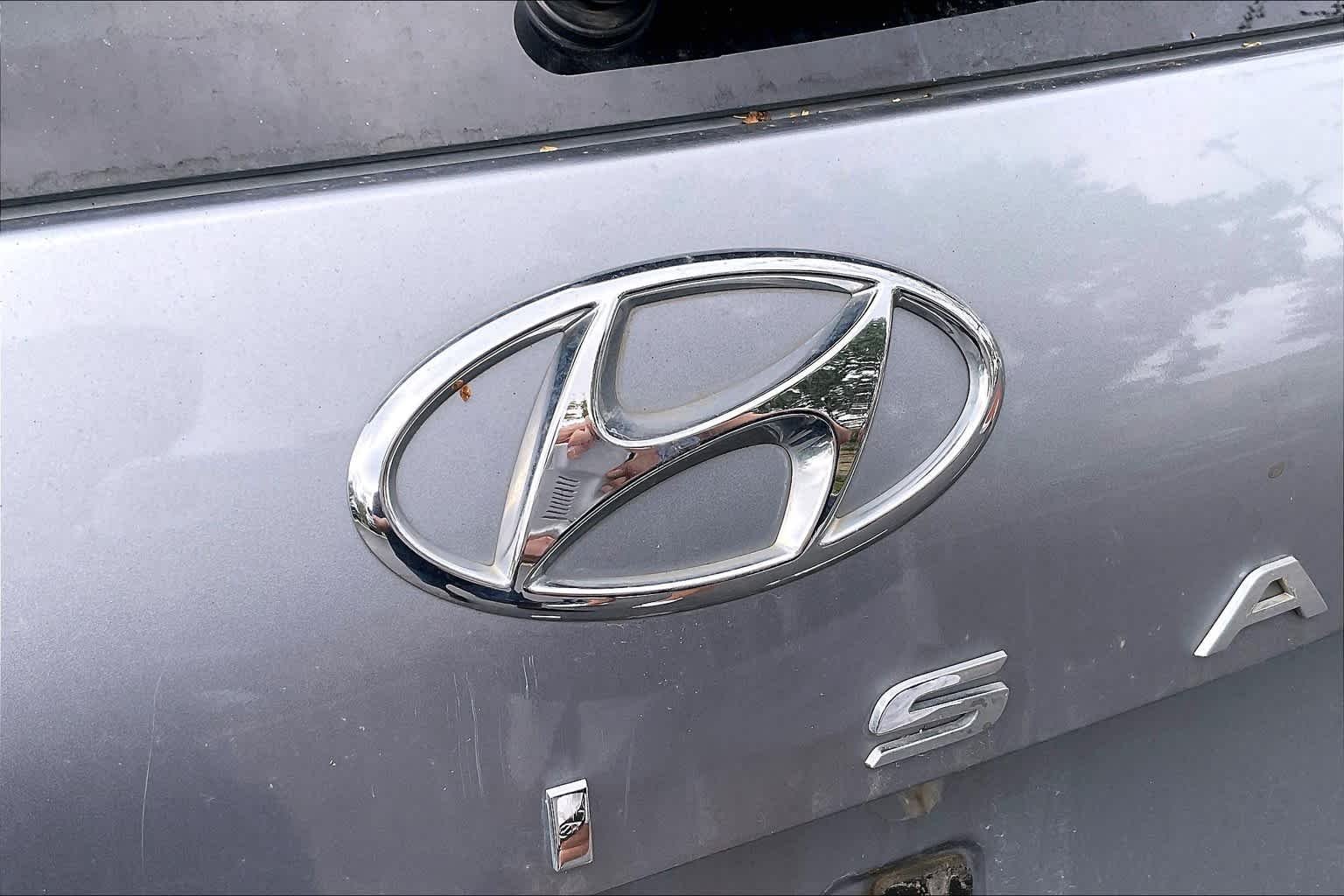 Used 2020 Lagoon Silver Hyundai SEL image 9