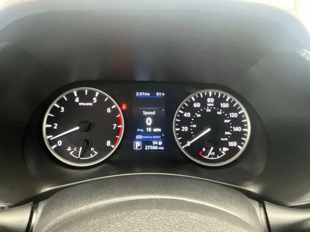 Used 2025 Gray Nissan S image 9