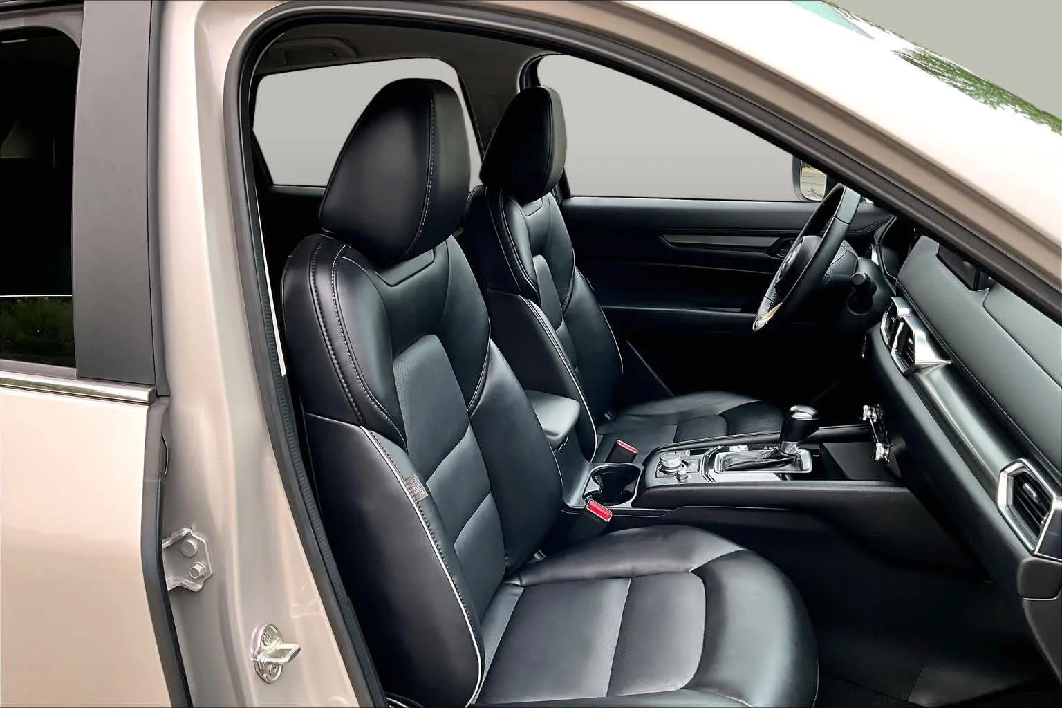 Used 2025 Platinum Quartz Metallic Mazda 2.5 S Select Package image 8