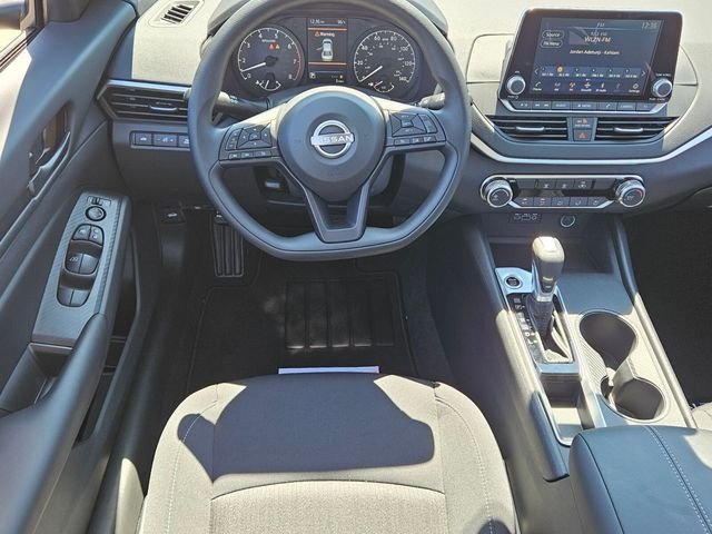 Used 2025 Black Nissan 2.5 S image 7