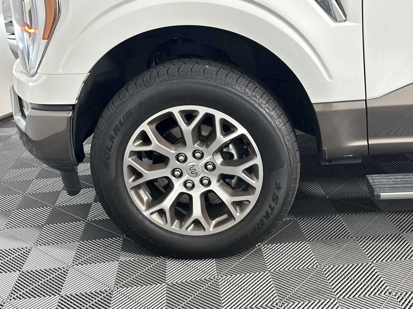 Certified Used 2023 Star White Ford King Ranch image 12