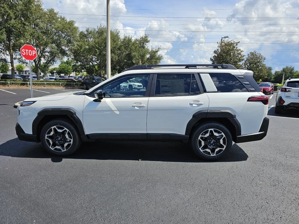 New 2026 CRYSTAL WHITE PEARL Subaru Touring image 5