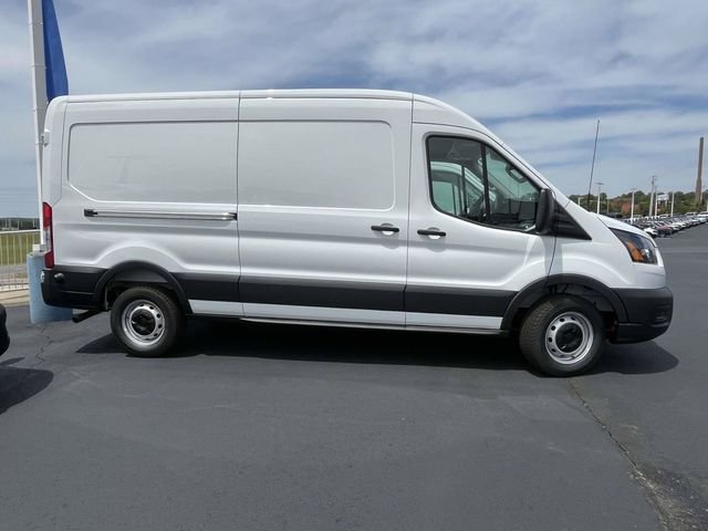 New 2026 Oxford White Ford Base image 2