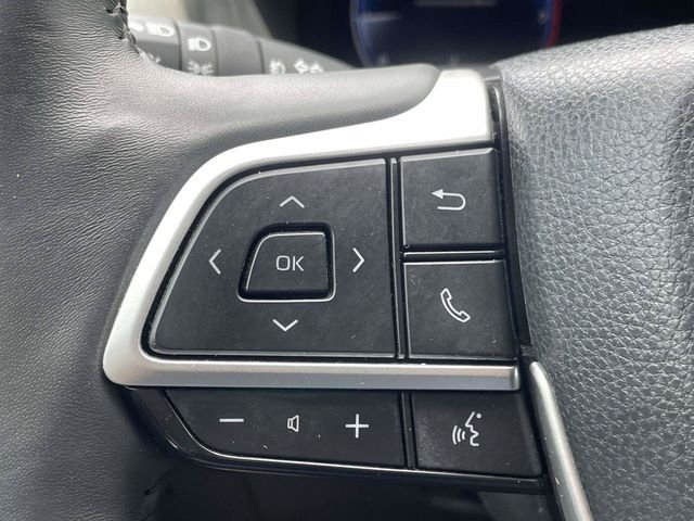 Certified Used 2024 Cream Toyota Limited image 24