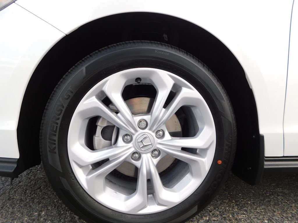 New 2026 Platinum White Pearl Honda LX image 10