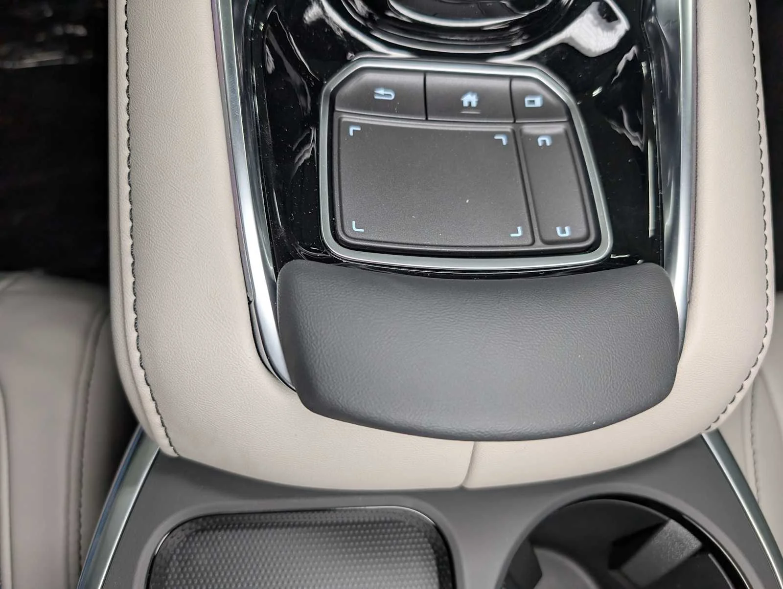 New 2026 Platinum White Pearl Acura w/Technology Package image 30