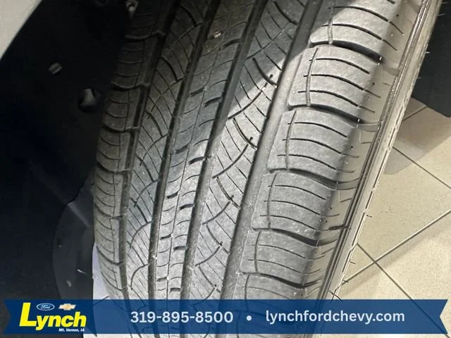 Used 2024 Gray Ford SEL image 29