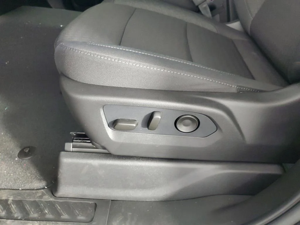 2026 Chevrolet Silverado 2500 HD Custom - Photo 29