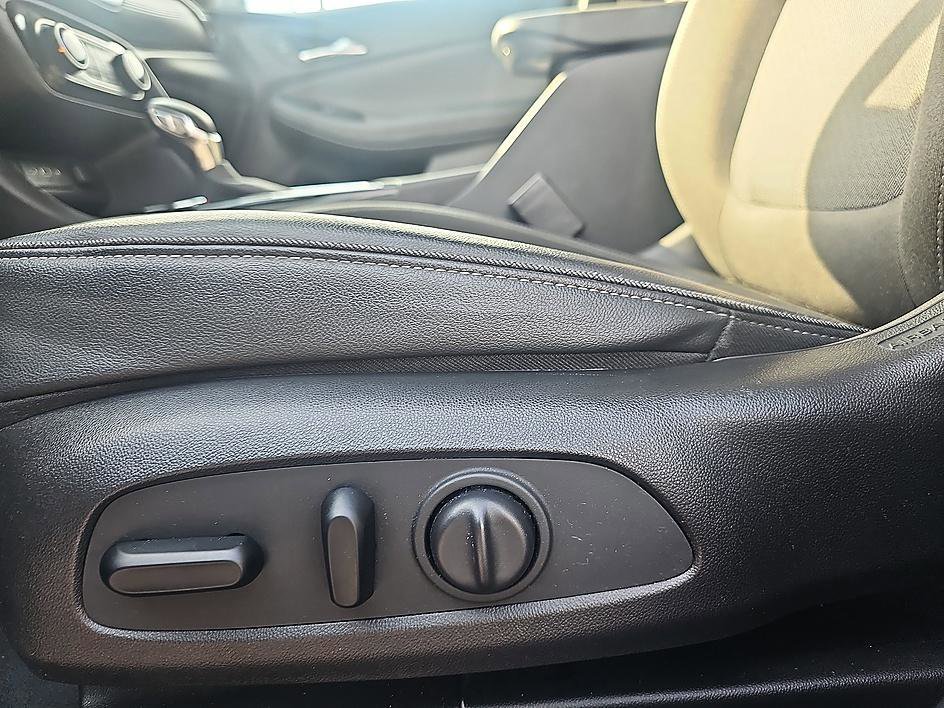 Used 2022 Satin Steel Metallic Buick Preferred image 13
