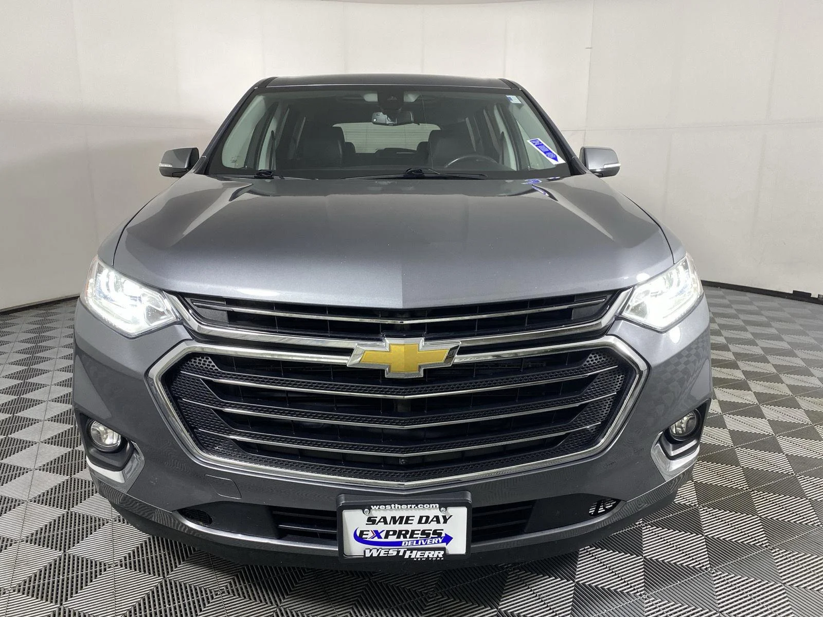 Used 2019 Satin Steel Metallic Chevrolet Premier image 2