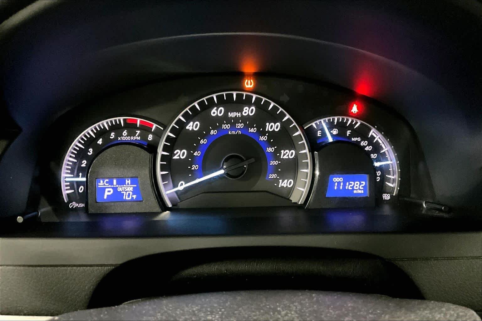 Used 2014 Cypress Pearl Toyota XLE image 25