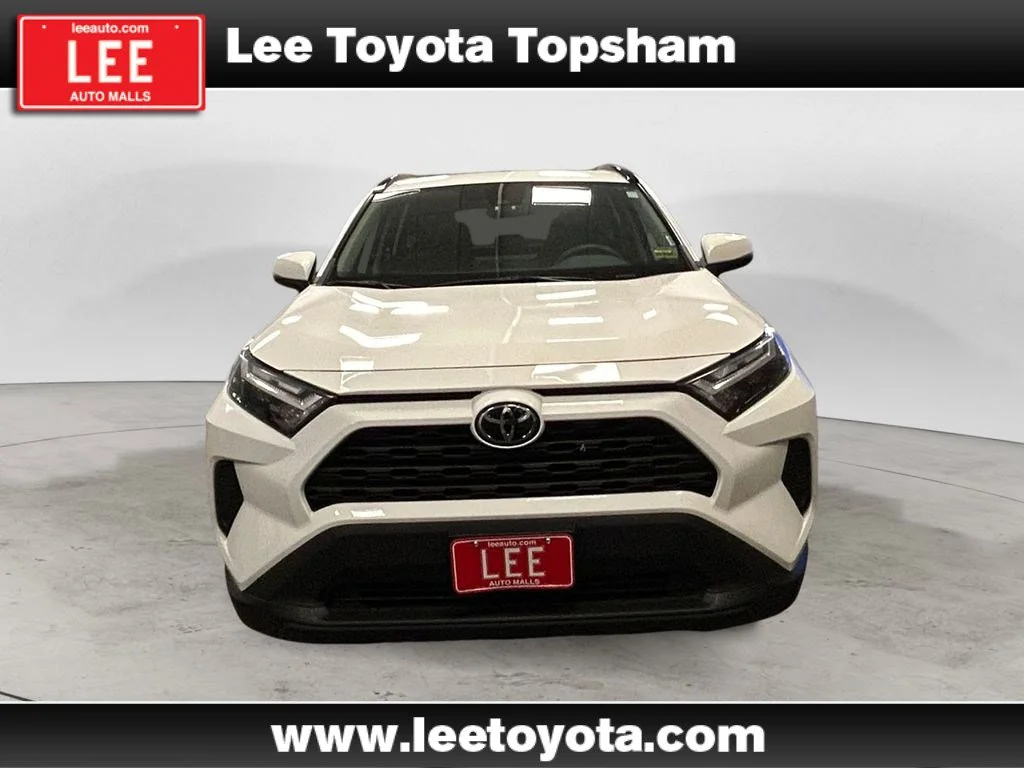 Used 2024 White Toyota XLE image 8