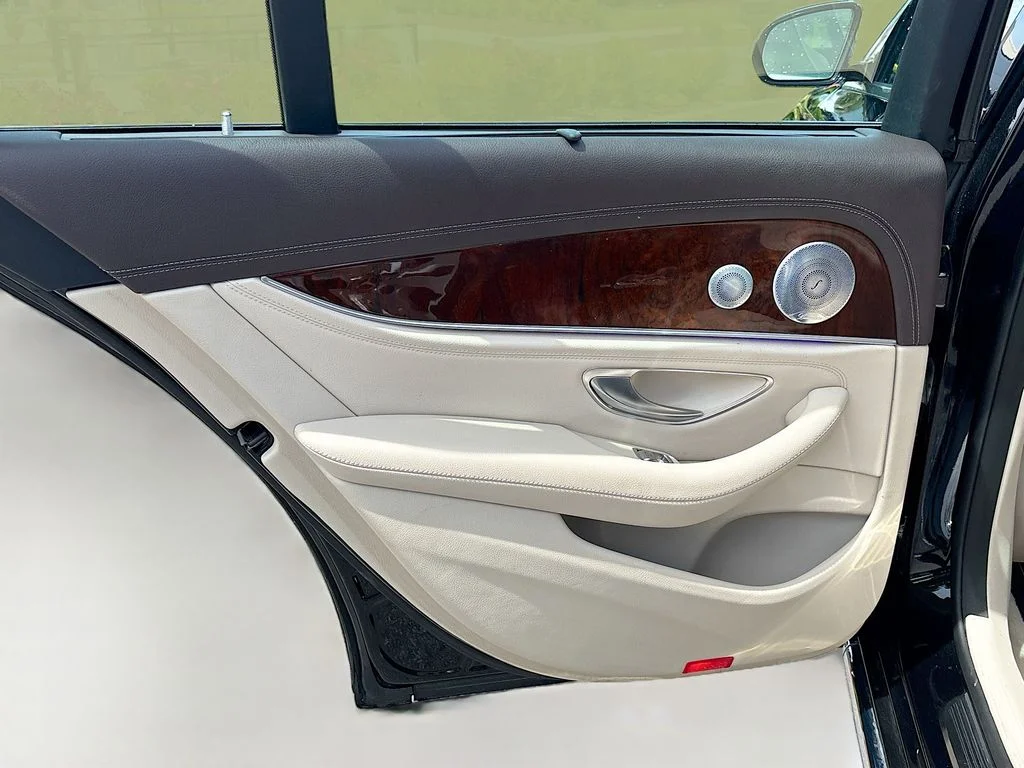 Used 2018 Black Mercedes-Benz E 400 image 16