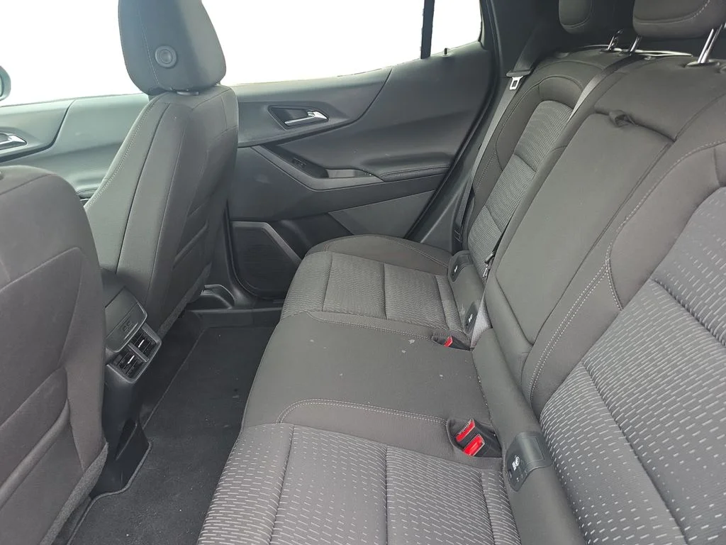 Used 2026 Summit White Chevrolet LT image 22