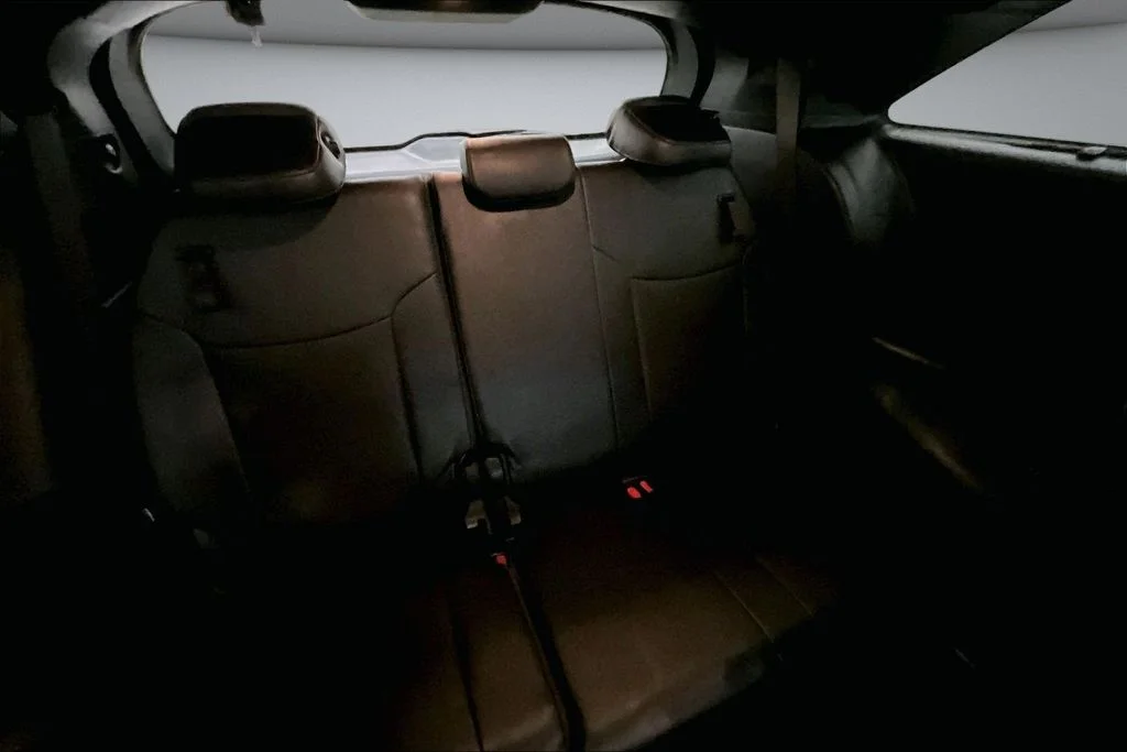 Used 2025 Silver Toyota Platinum image 26