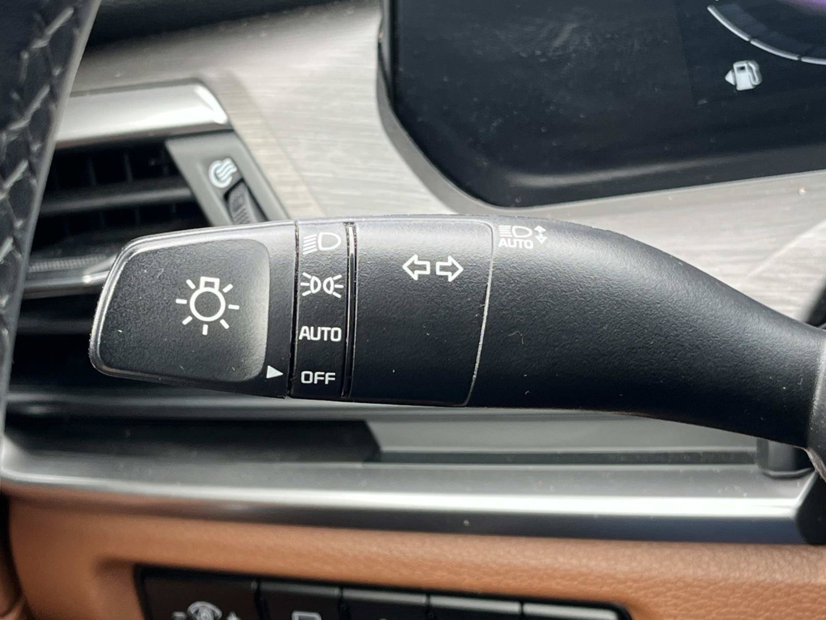 Used 2024 Gravity Gray Kia EX X-Line image 45
