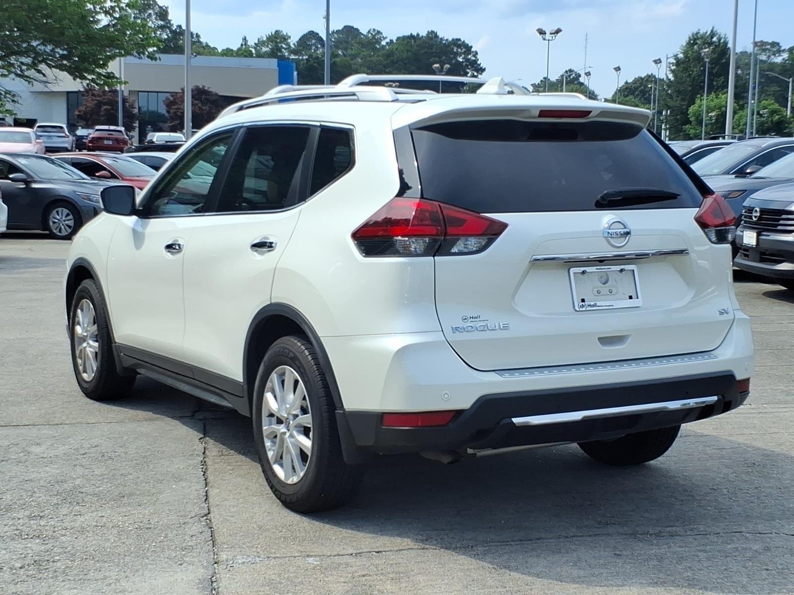 Used 2020 Pearl White Tricoat Nissan SV image 9
