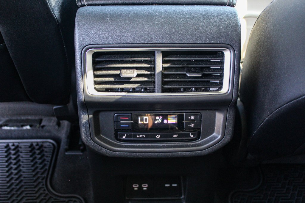 Used 2024 Gray Volkswagen 2.0T SEL image 20