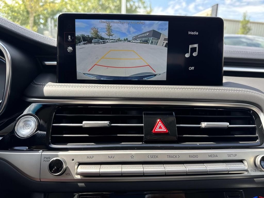 2026 GENESIS G70 Standard - Photo 11