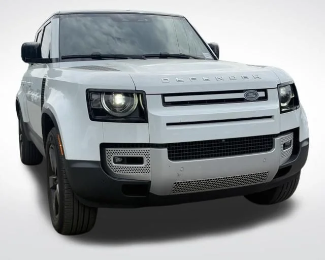 Certified Used 2023 White Land Rover SE image 10