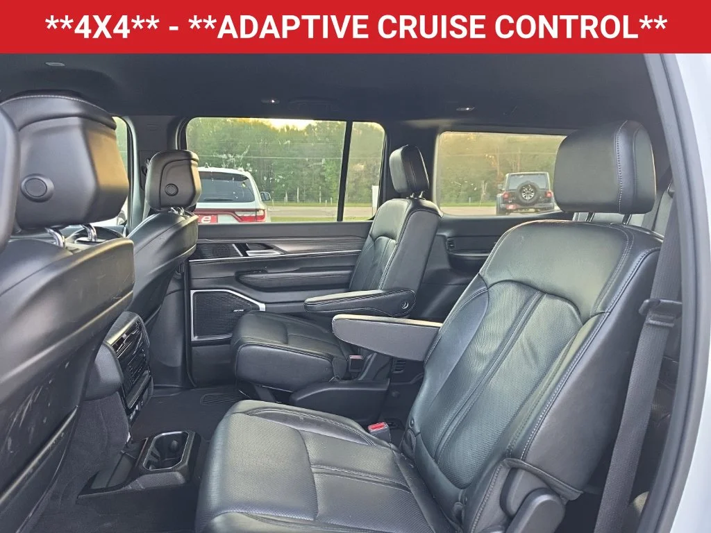 Used 2024 White Jeep Series II image 7
