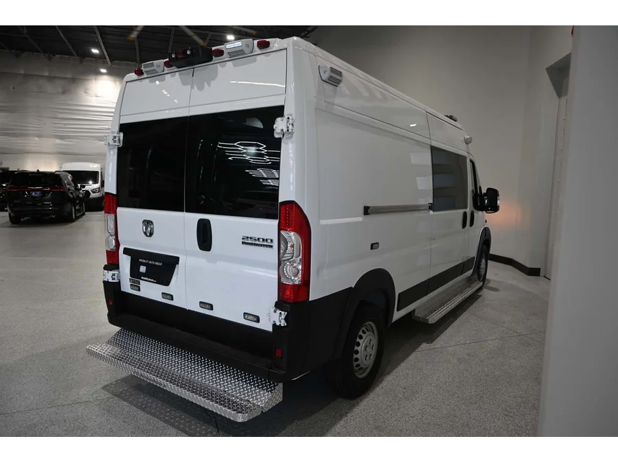 New 2025 WHITE Ram Tradesman image 7