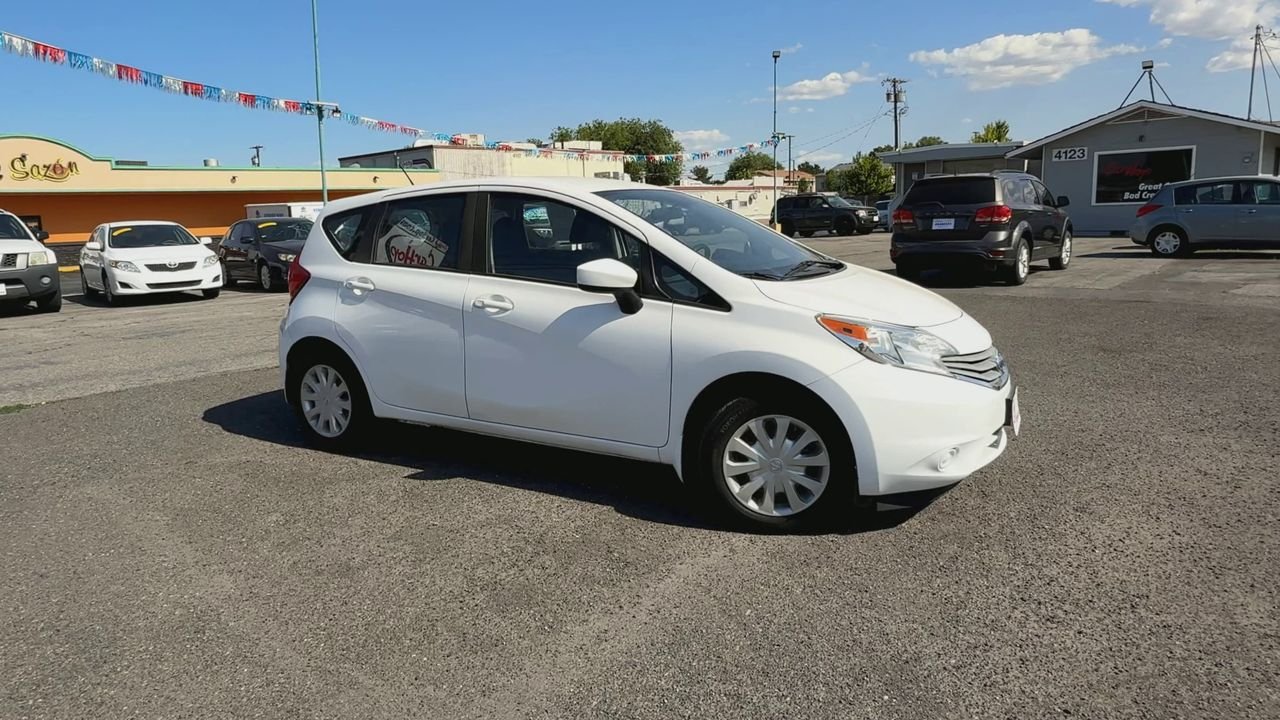 2016 Nissan Versa Note S photo 3