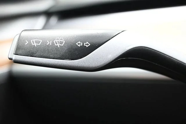 Used 2023 Blue Tesla Base image 15
