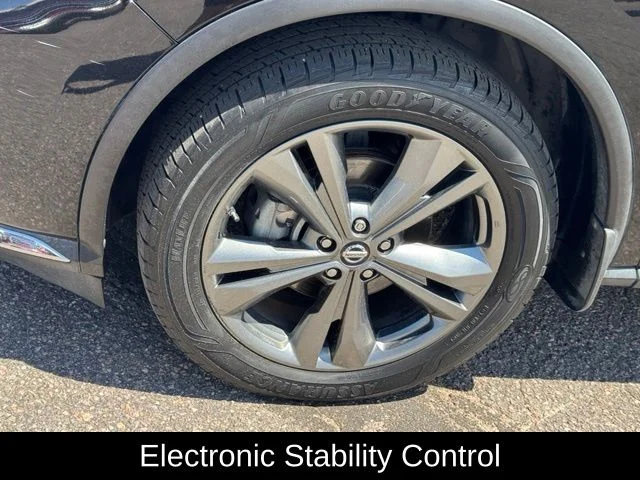Used 2019 Black Nissan Platinum image 45