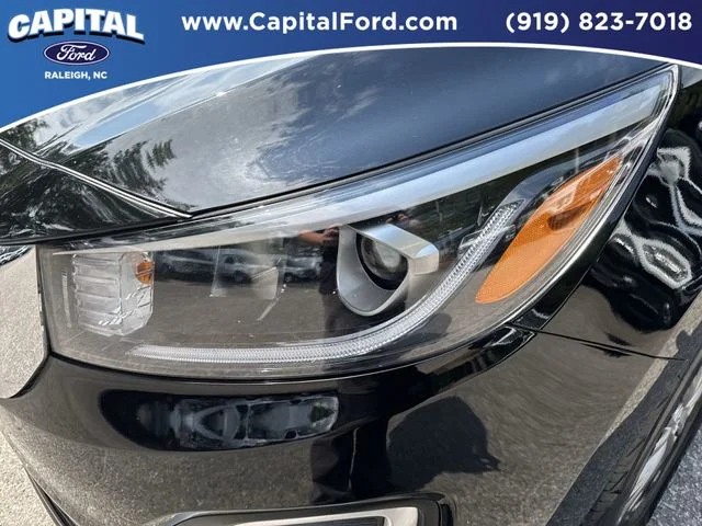 Used 2021 Black Kia LX image 11