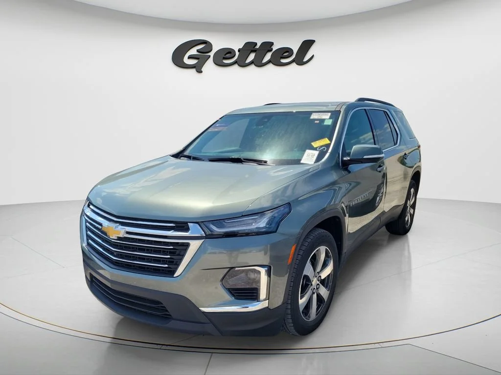 Used 2023 Silver Sage Metallic Chevrolet LT Leather image 3
