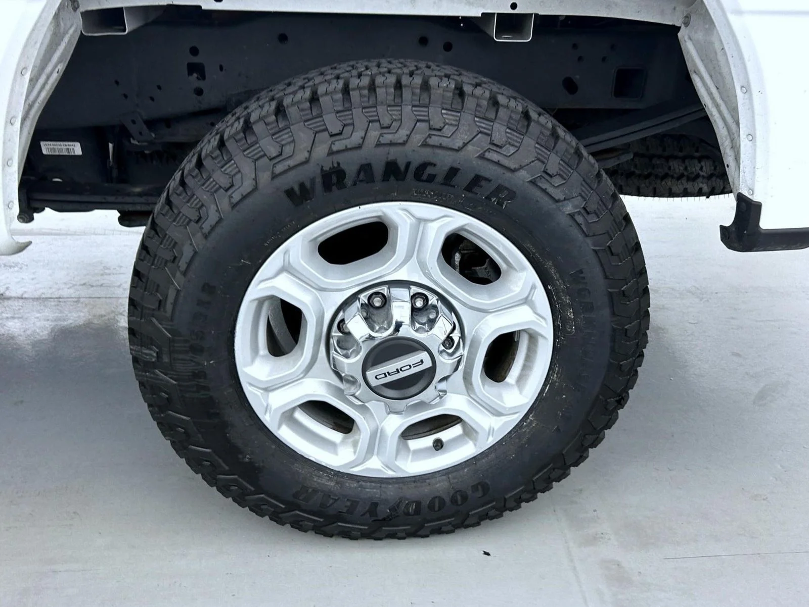 Used 2025 White Ford XLT image 23