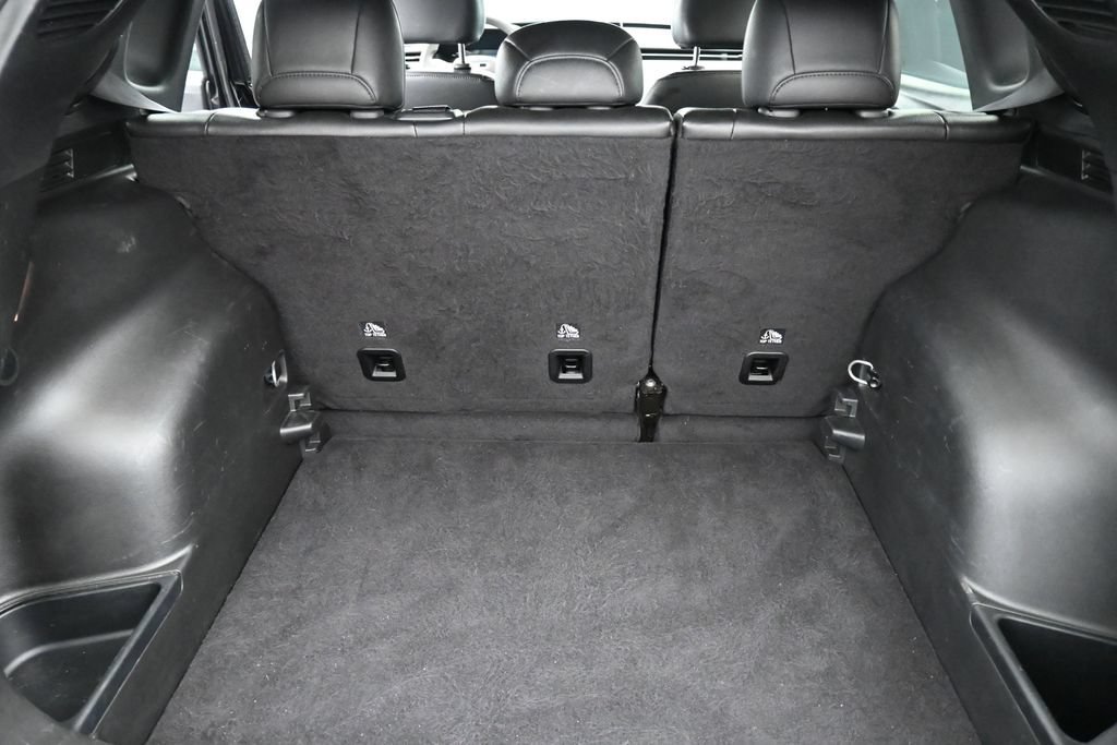 Used 2024 Black Jeep Latitude image 14