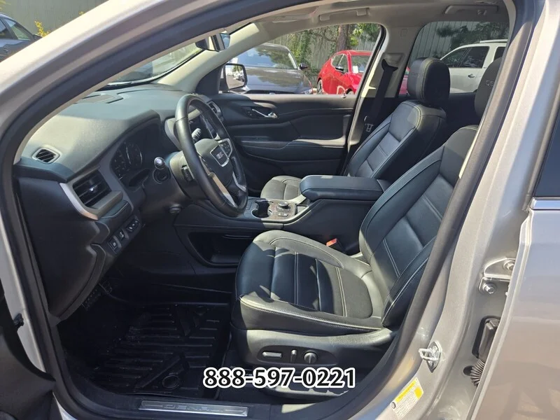 Used 2020 Quicksilver Metallic GMC Denali image 10