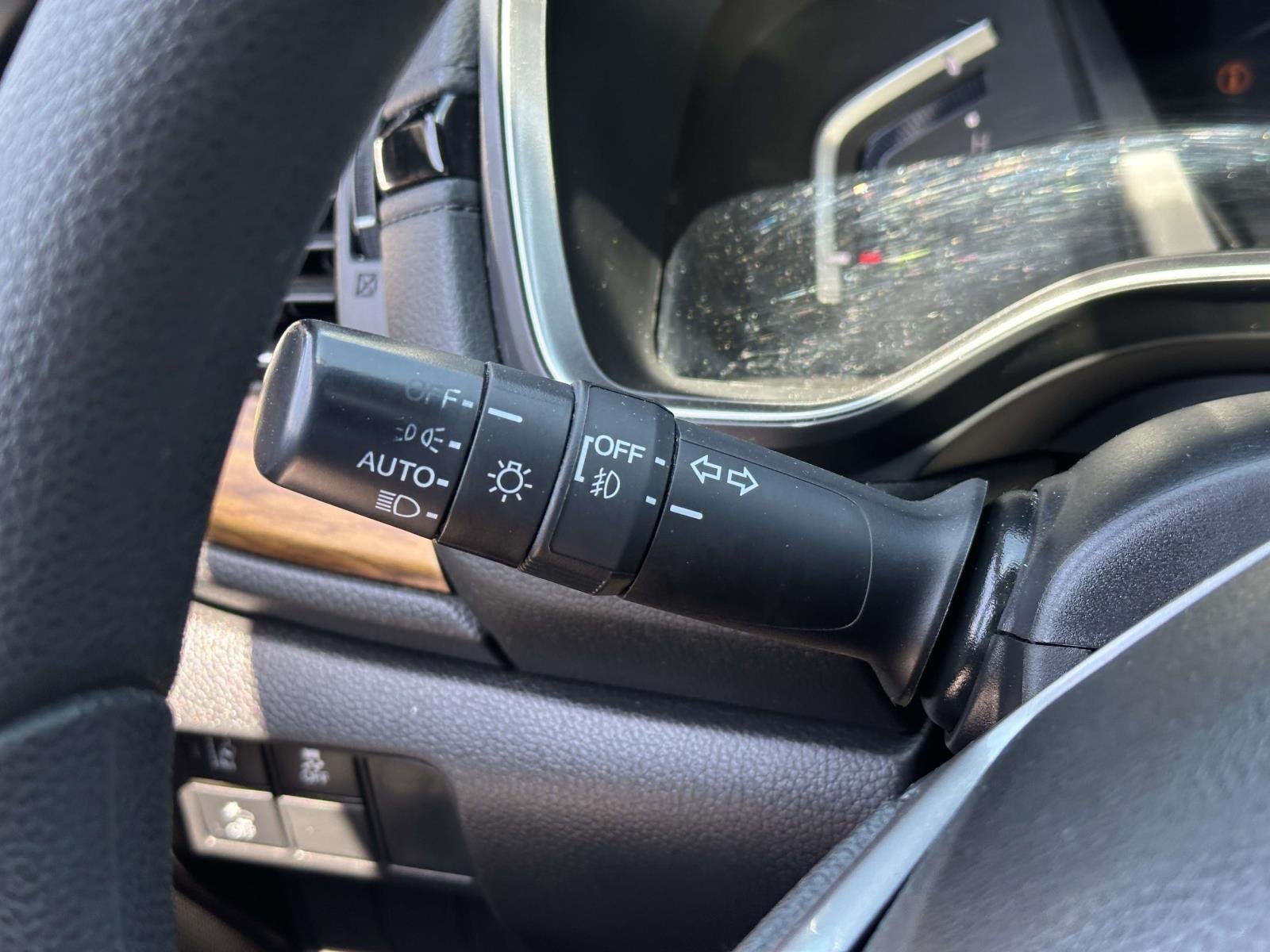 Used 2018  Honda EX image 22